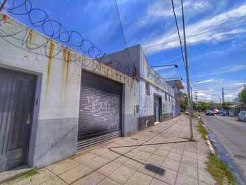 432 m2 LOCAL / GALPON C/ VIVIENDA