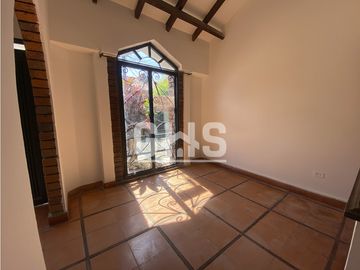 SE VENDE CASA EN CONDOMINIO PORTAL DE LOS ALAMOS CARTAGO