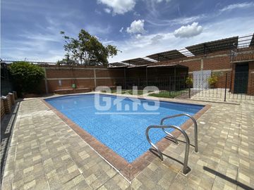 SE VENDE CASA EN CONDOMINIO PORTAL DE LOS ALAMOS CARTAGO