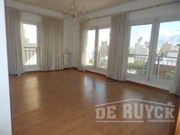 Semipiso en Venta en Quilmes Este
