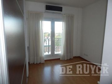 Semipiso en Venta en Quilmes Este