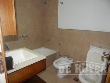 Semipiso en Venta en Quilmes Este