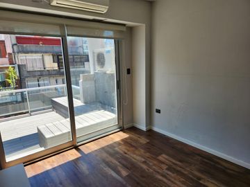 Departamento Dos Ambientes con Terraza Propia en Las Cañitas