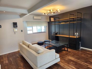 Departamento Dos Ambientes con Terraza Propia en Las Cañitas