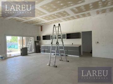 Casa - Casuarinas Del Pilar