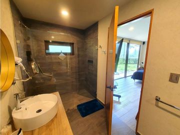 CASA EN RENTA Y VENTA EN RANCHO AVNDARO.