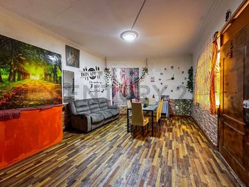 ¡DEPARTAMENTO EN VENTA EN PRIMER PISO, CÓMODO Y CERCA DE TODO LO QUE NECESITAS!