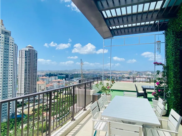 Se vende PENTHOUSE en santa maria