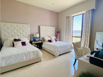 Se vende PENTHOUSE en santa maria