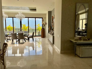Se vende PENTHOUSE en santa maria