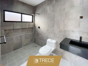Casa en venta Fraccionamiento Lomas de La Rioja, Riviera Veracruzana, Alvarado