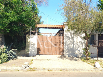 Casa en Venta en Ismael Tocornal con Paraguay
