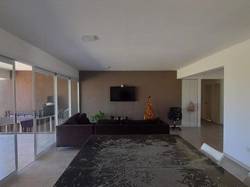 Casa en   LA HORQUETA