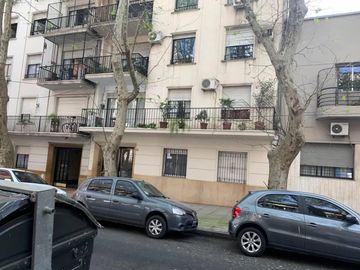 Estupendo semipiso al frente