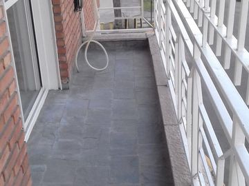 PH 3/4 ambientes a nuevo, excelente ubicación. Patio, balcón. Impecable! - Olivos