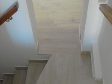 PH 3/4 ambientes a nuevo, excelente ubicación. Patio, balcón. Impecable! - Olivos