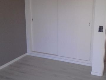 PH 3/4 ambientes a nuevo, excelente ubicación. Patio, balcón. Impecable! - Olivos