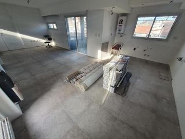 DUPLEX DE 4 AMBIENTES EN VENTA A ESTRENAR CON COCHERA CUBIERTA Y BAULERA, OLIVOS