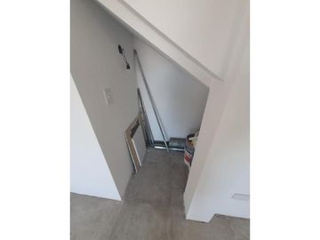DUPLEX DE 4 AMBIENTES EN VENTA A ESTRENAR CON COCHERA CUBIERTA Y BAULERA, OLIVOS
