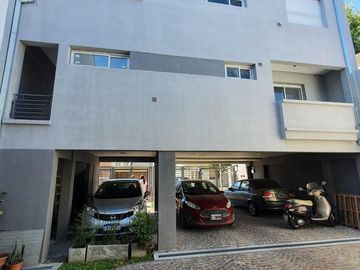 DUPLEX DE 4 AMBIENTES EN VENTA A ESTRENAR CON COCHERA CUBIERTA Y BAULERA, OLIVOS