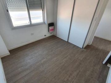 DUPLEX DE 4 AMBIENTES EN VENTA A ESTRENAR CON COCHERA CUBIERTA Y BAULERA, OLIVOS