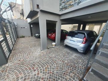 DUPLEX DE 4 AMBIENTES EN VENTA A ESTRENAR CON COCHERA CUBIERTA Y BAULERA, OLIVOS