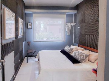 Importante casa totalmente reciclada a nuevo en Barrio Privado Campos de Alvarez