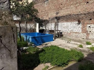Excelente propiedad en zona comercial a metros del Bajo a Nivel