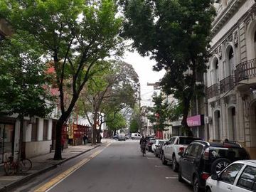 VENTA-DEPARTAMENTO DE 2 DORMITORIOS-BUENOS AIRES Y 9 DE JULIO-AMPLIO