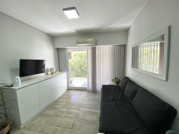 VENTA-DEPARTAMENTO DE 2 DORMITORIOS-BUENOS AIRES Y 9 DE JULIO-AMPLIO