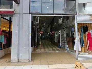 Local en galería Las Tejas-  Lanus Este