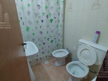 Dúplex en venta de 2 dormitorios c/ cochera en Costa Azul