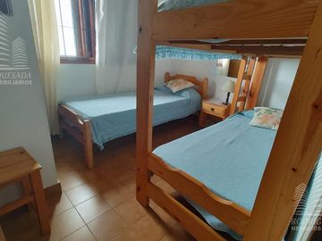 Dúplex en venta de 2 dormitorios c/ cochera en Costa Azul