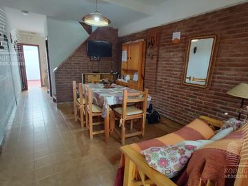Dúplex en venta de 2 dormitorios c/ cochera en Costa Azul
