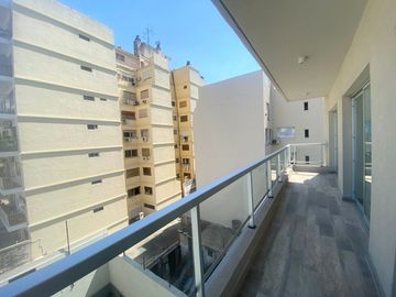 Venta, Departamento, 3 Ambientes, Con Cochera, Piso Alto, Luminoso,  Almagro, Caballito