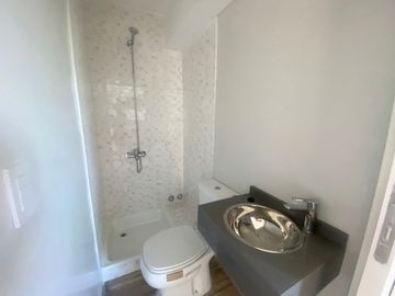 Venta, Departamento, 3 Ambientes, Con Cochera, Piso Alto, Luminoso,  Almagro, Caballito