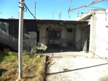 Casa en venta en G. de Laferrere con amplio terreno