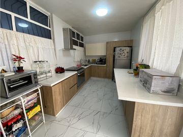 CUMBRIA MIRAS CUAUTITLAN IZCALLI RESIDENCIA EN VENTA EN ESQUINA