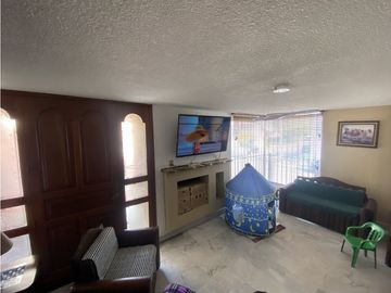CUMBRIA MIRAS CUAUTITLAN IZCALLI RESIDENCIA EN VENTA EN ESQUINA