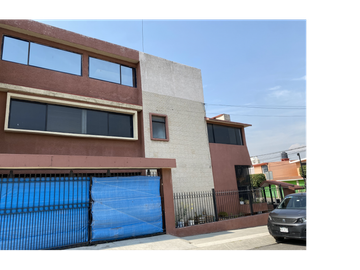 CUMBRIA MIRAS CUAUTITLAN IZCALLI RESIDENCIA EN VENTA EN ESQUINA