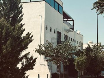 Casa en Venta en Fracc. El Dorado, León, Gto.a lado de Via Alta y el Blvd. Aeropuerto Amplia