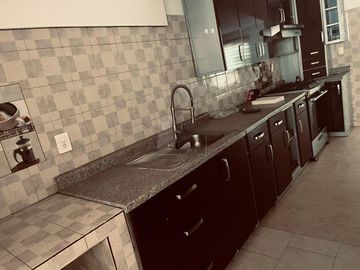 Casa en Venta en Fracc. El Dorado, León, Gto.a lado de Via Alta y el Blvd. Aeropuerto Amplia