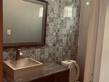 Casa en Venta en Fracc. El Dorado, León, Gto.a lado de Via Alta y el Blvd. Aeropuerto Amplia
