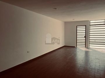 Casa en Venta en Fracc. El Dorado, León, Gto.a lado de Via Alta y el Blvd. Aeropuerto Amplia