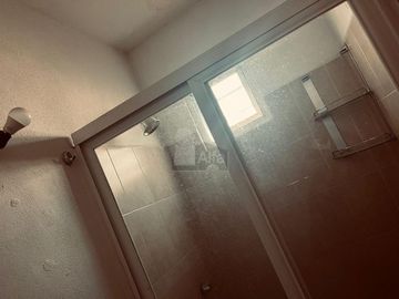 Casa en Venta en Fracc. El Dorado, León, Gto.a lado de Via Alta y el Blvd. Aeropuerto Amplia