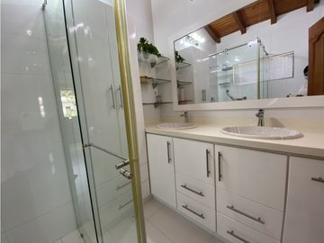 Venta de cabaña en frente de la playa, en Don Jaca, Santa Marta