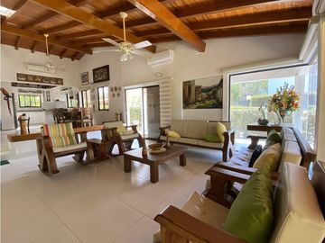 Venta de cabaña en frente de la playa, en Don Jaca, Santa Marta