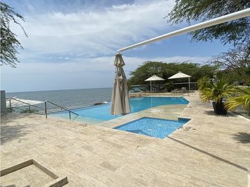 Venta de cabaña en frente de la playa, en Don Jaca, Santa Marta