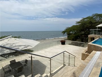 Venta de cabaña en frente de la playa, en Don Jaca, Santa Marta