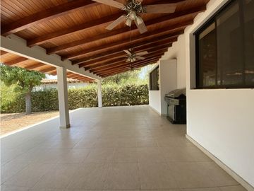 Venta de cabaña en frente de la playa, en Don Jaca, Santa Marta